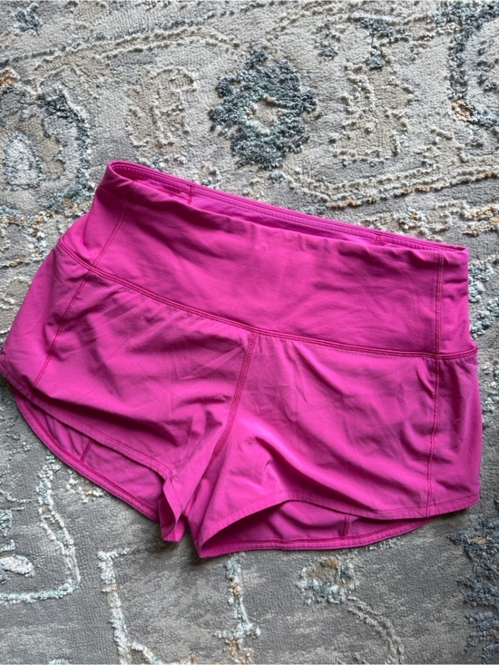 Lululemon speed up HR 2.5” short